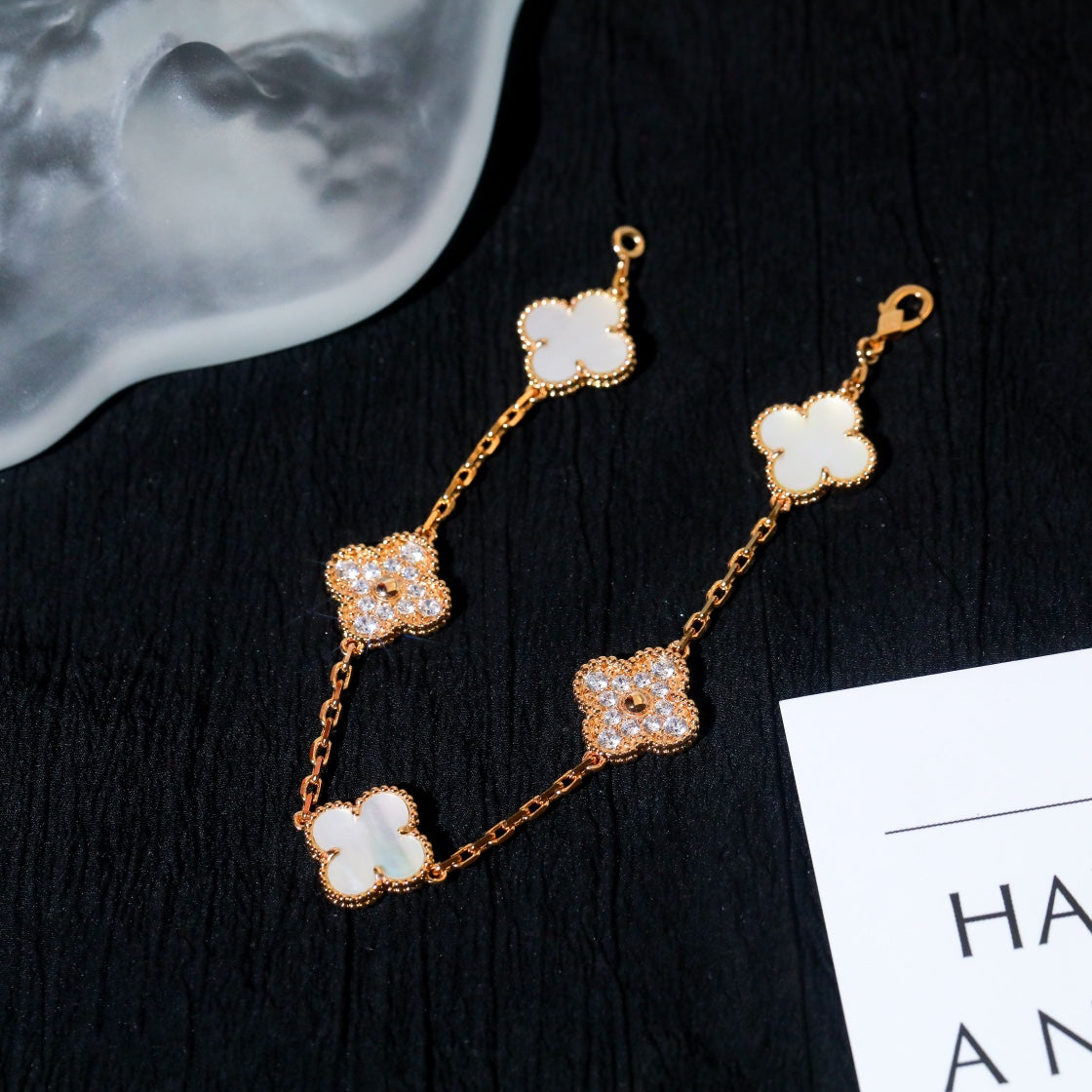 DIANA CLOVER BRACELET 5 MOTIF WHITE MOP DIAMOND