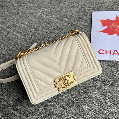BOY BAG SMALL 20 CREAM CHEVRON CAVIAR GOLD HARDWARE