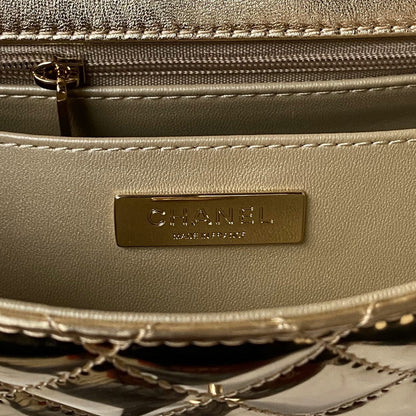 FLAP BAG MEDIUM 24CM GOLD METALIC CALFSKIN