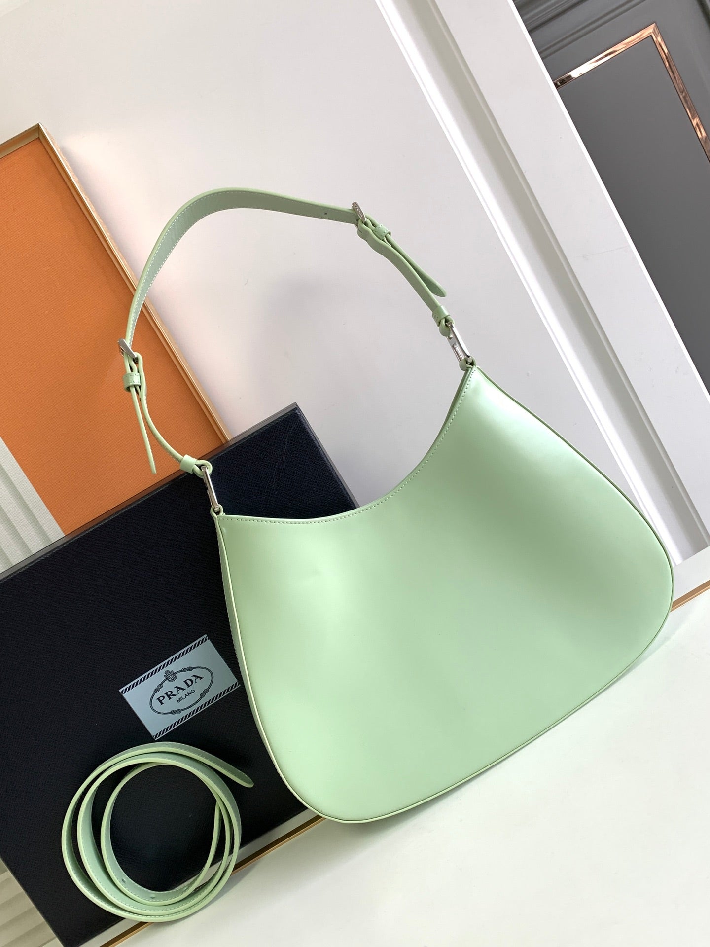 CLEO 30 LIGHT GREEN BRUSHED LEATHER SHOULDER BAG