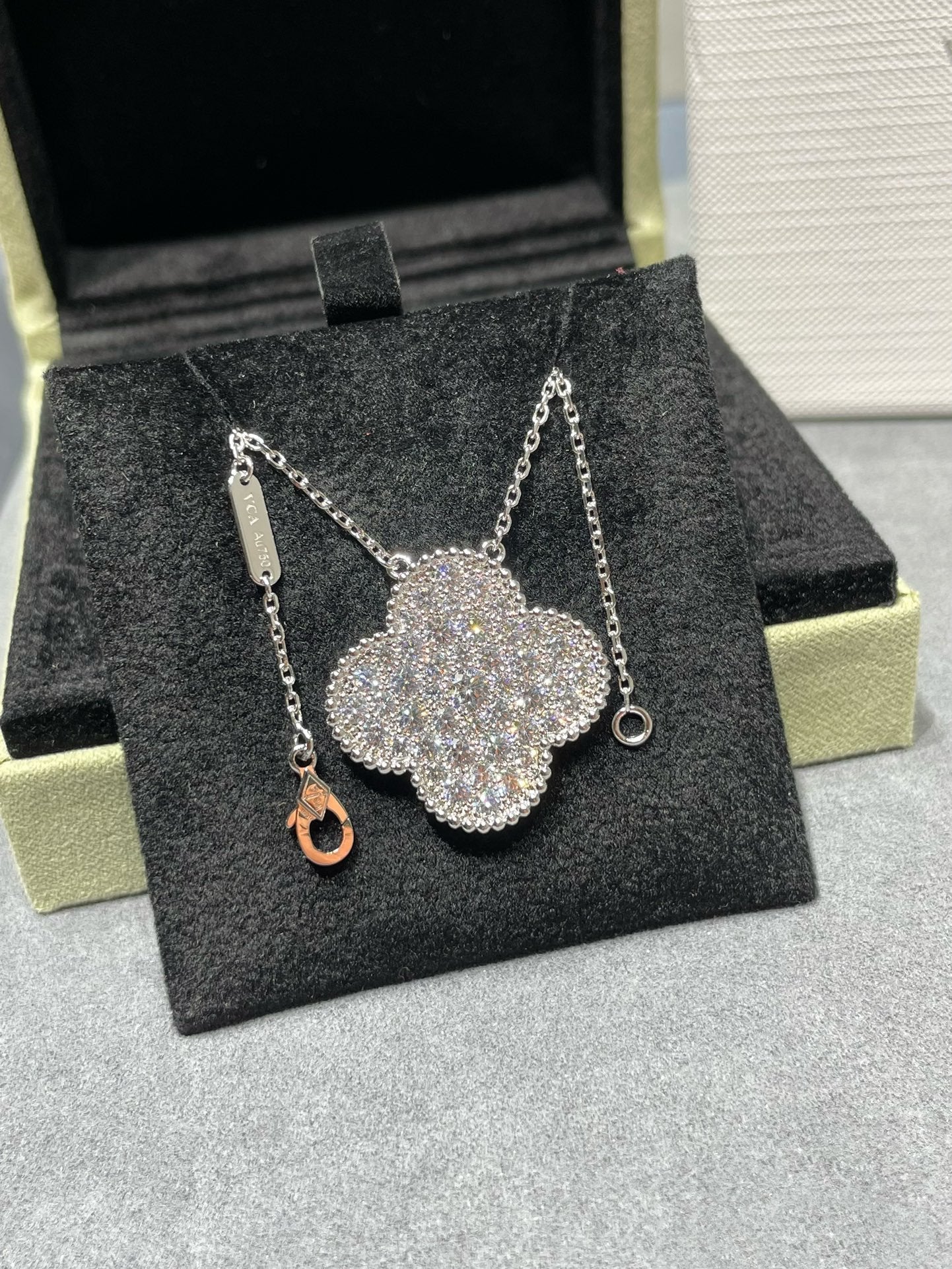 DIANA CLOVER 25MM LARGE PENDANT DIAMOND PAVED SILVER NECKLACE