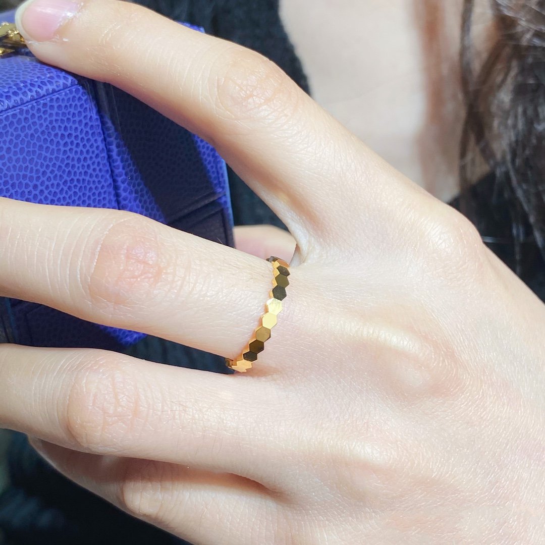 DIANA BEE LOVE SMALL RING