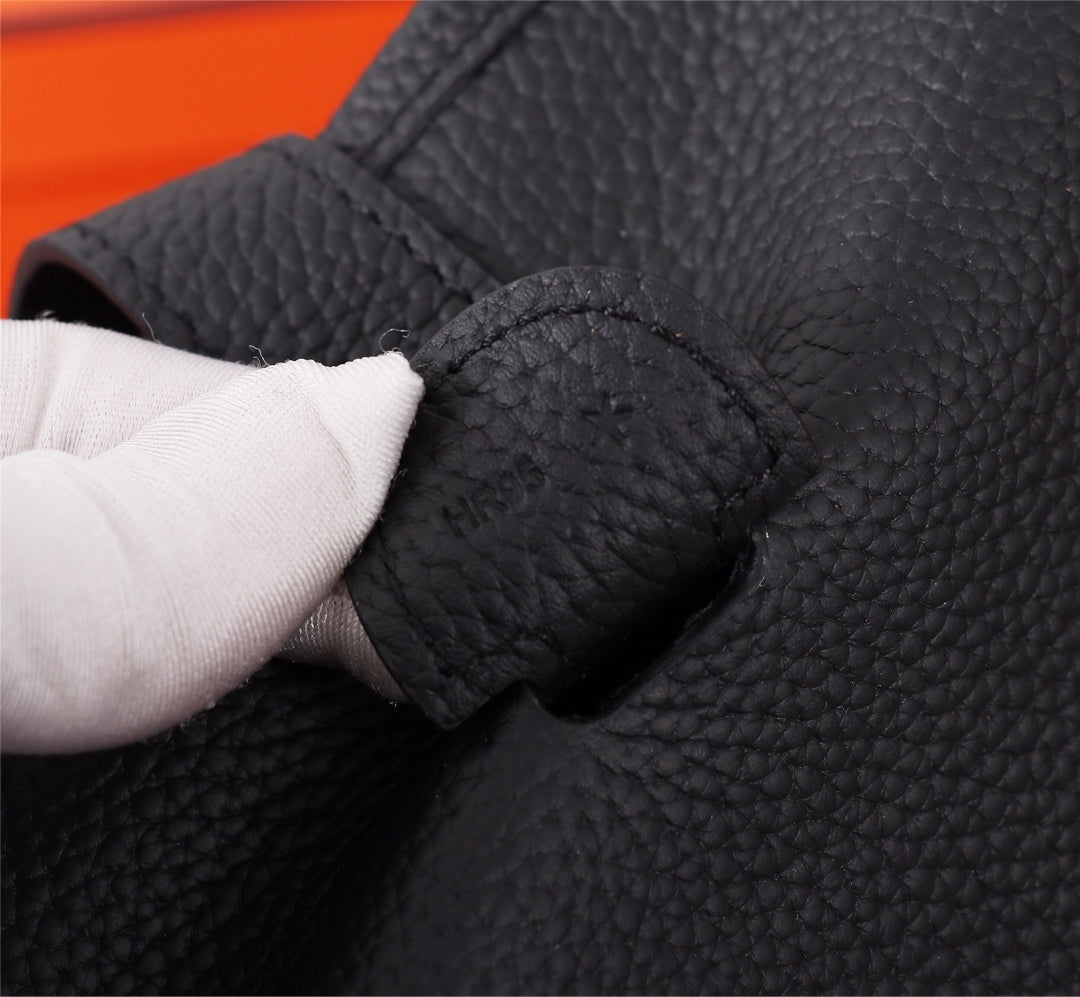 HM EVELYNE BAG 28 BLACK TOGO