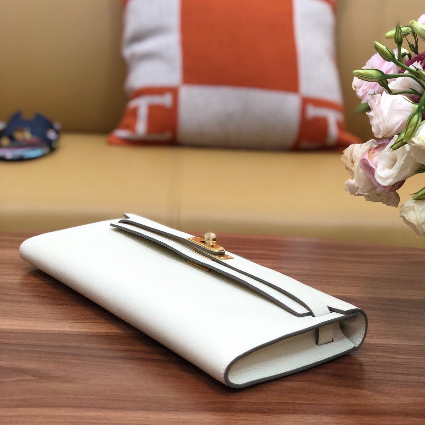 HM Kelly Cut 31cm White Swift Leather Ghw