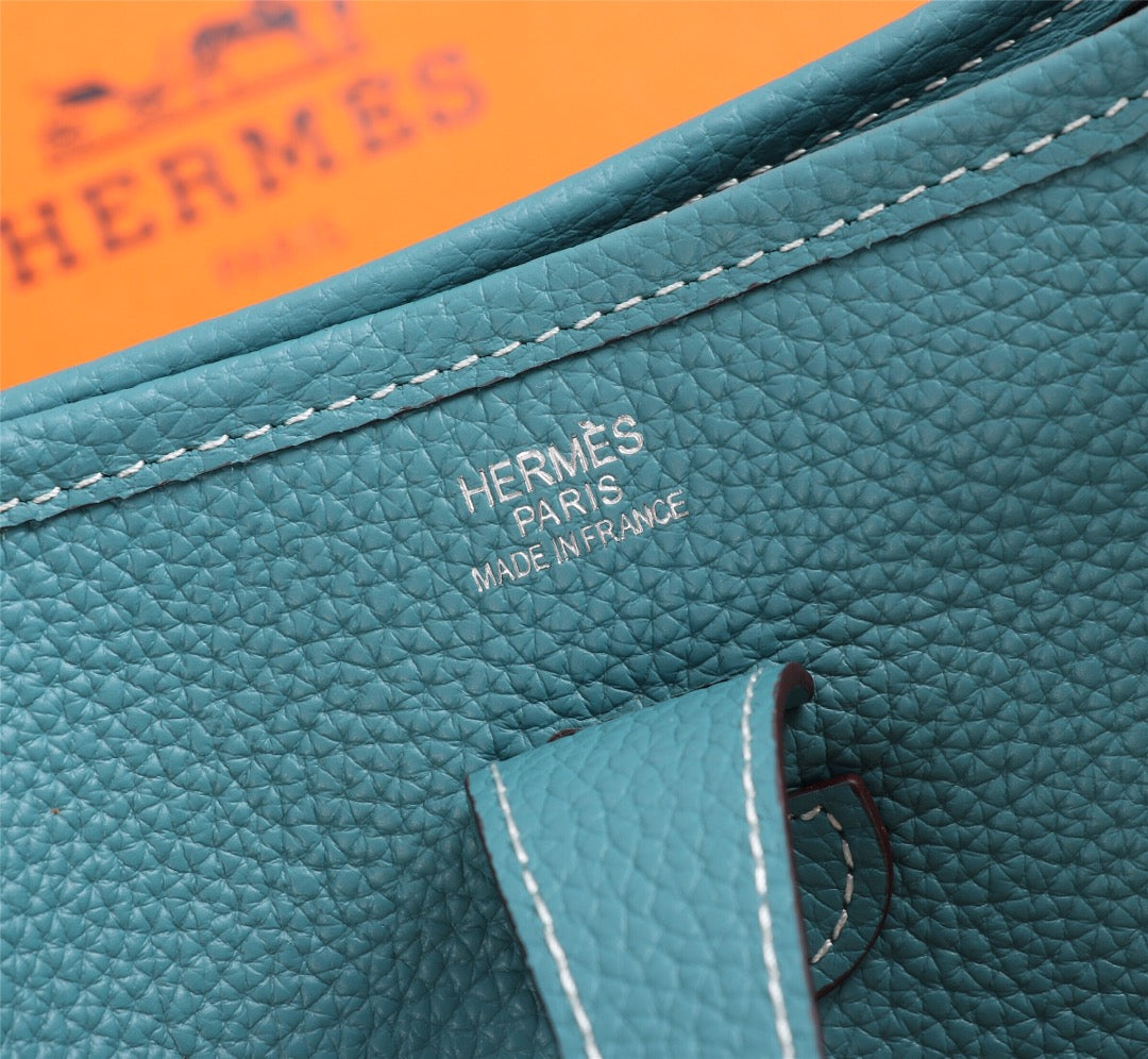 HM EVELYNE BAG 28 SAPPHIRE TOGO