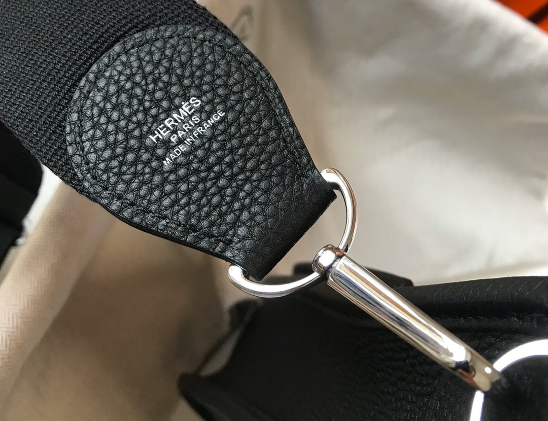 Evelyne 29cm Black Togo Shw