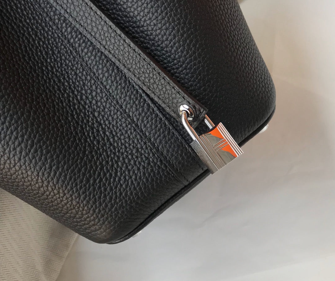 picotin lock 18 black togo shw