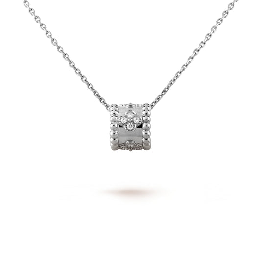 DIANA PERLEE PEDANT SIVLER DIAMOND NECKLACE