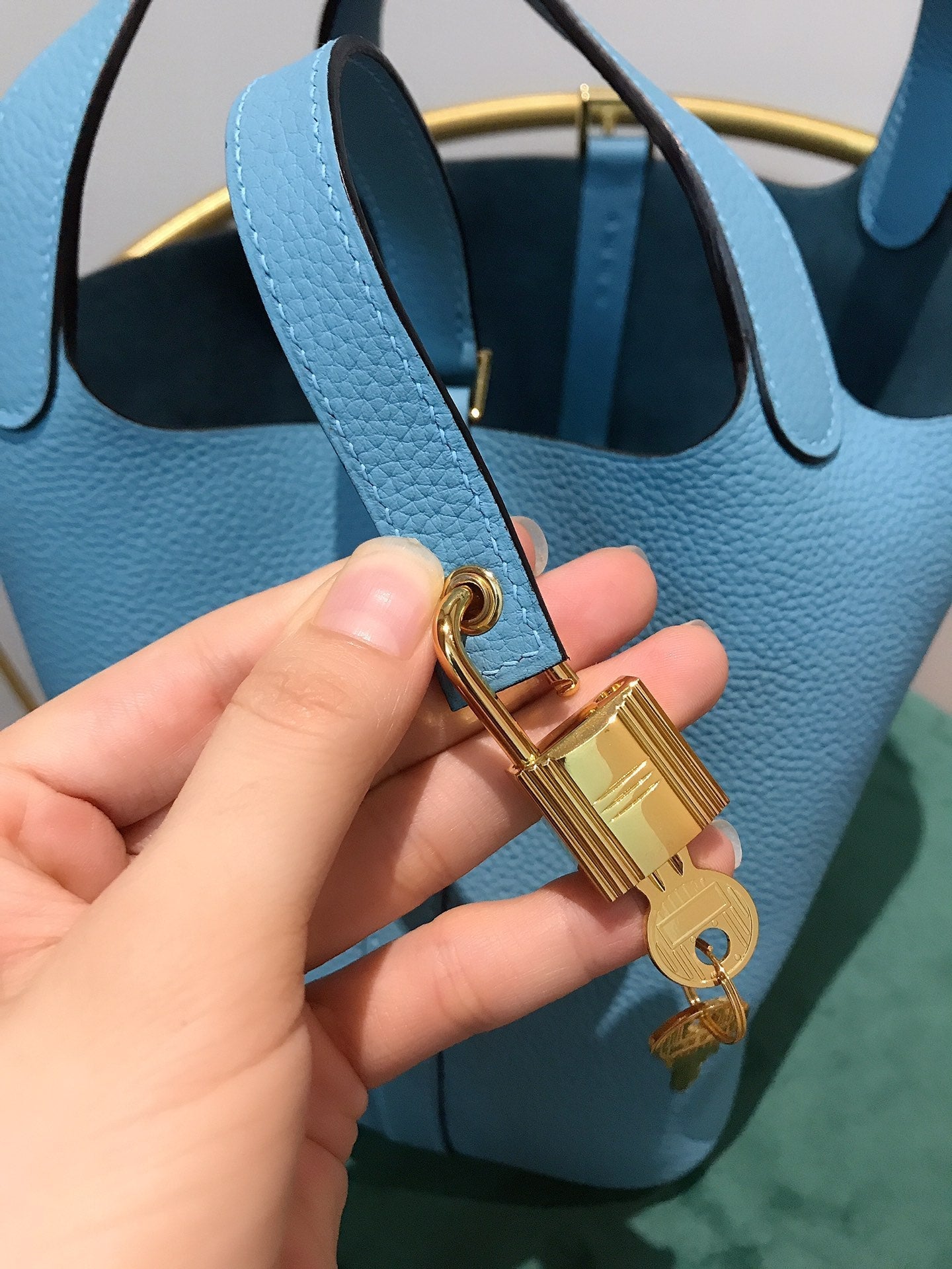 picotin lock 18 blue sky togo ghw