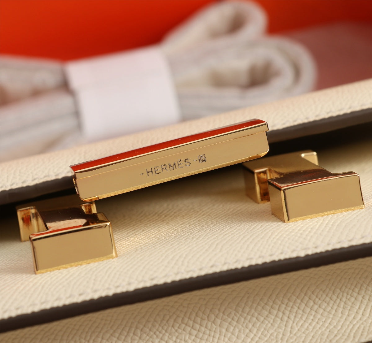 HM CONSTANCE BAGS 22 CREAM EPSOM GOLD HARDWARE