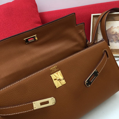 HM SHOULDER BAG 35 BROWN TOGO GOLD HARDWARE