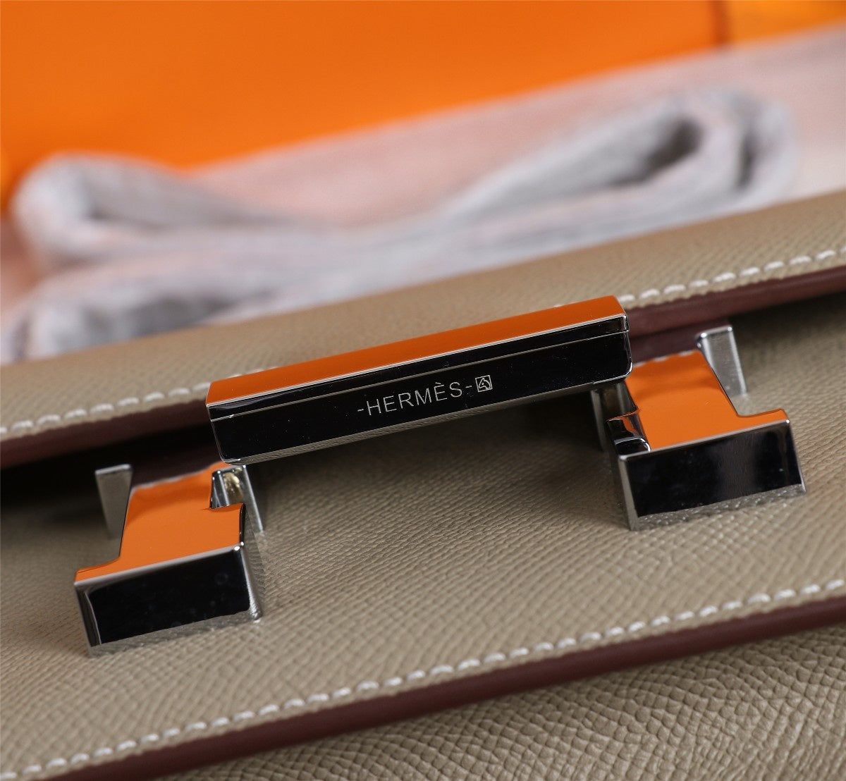 HM CONSTANCE BAGS 22 KHAKI EPSOM SILVER HARDWARE