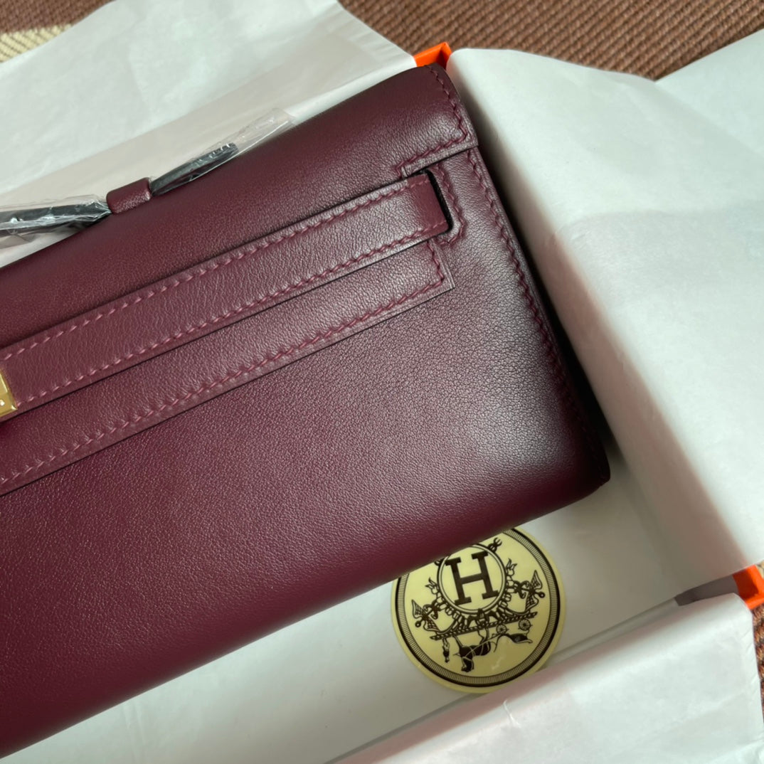 HM Kelly Cut 31cm Maroon Swift Leather Ghw