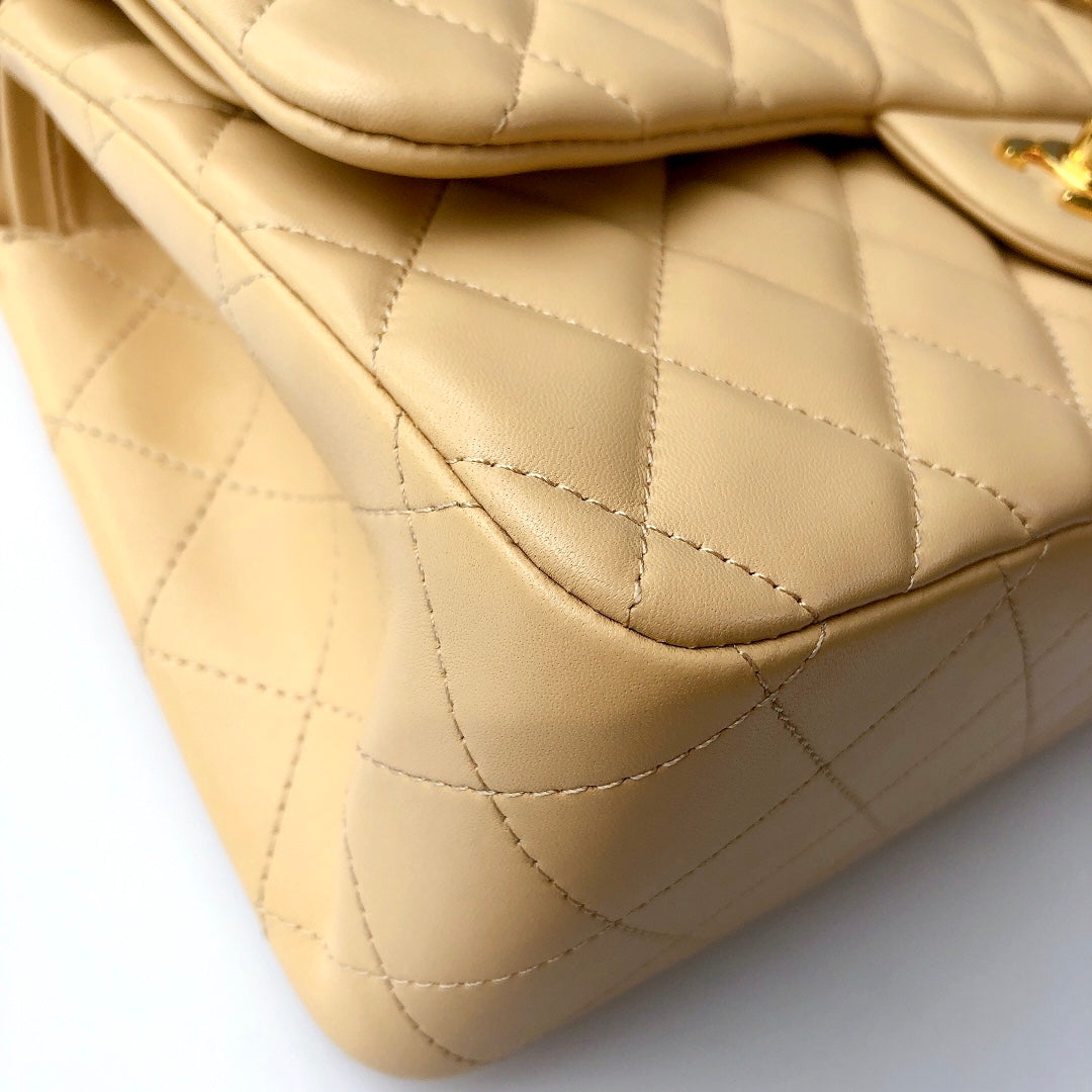 flap bag jumbo 30 light beige lambskin gold hardware