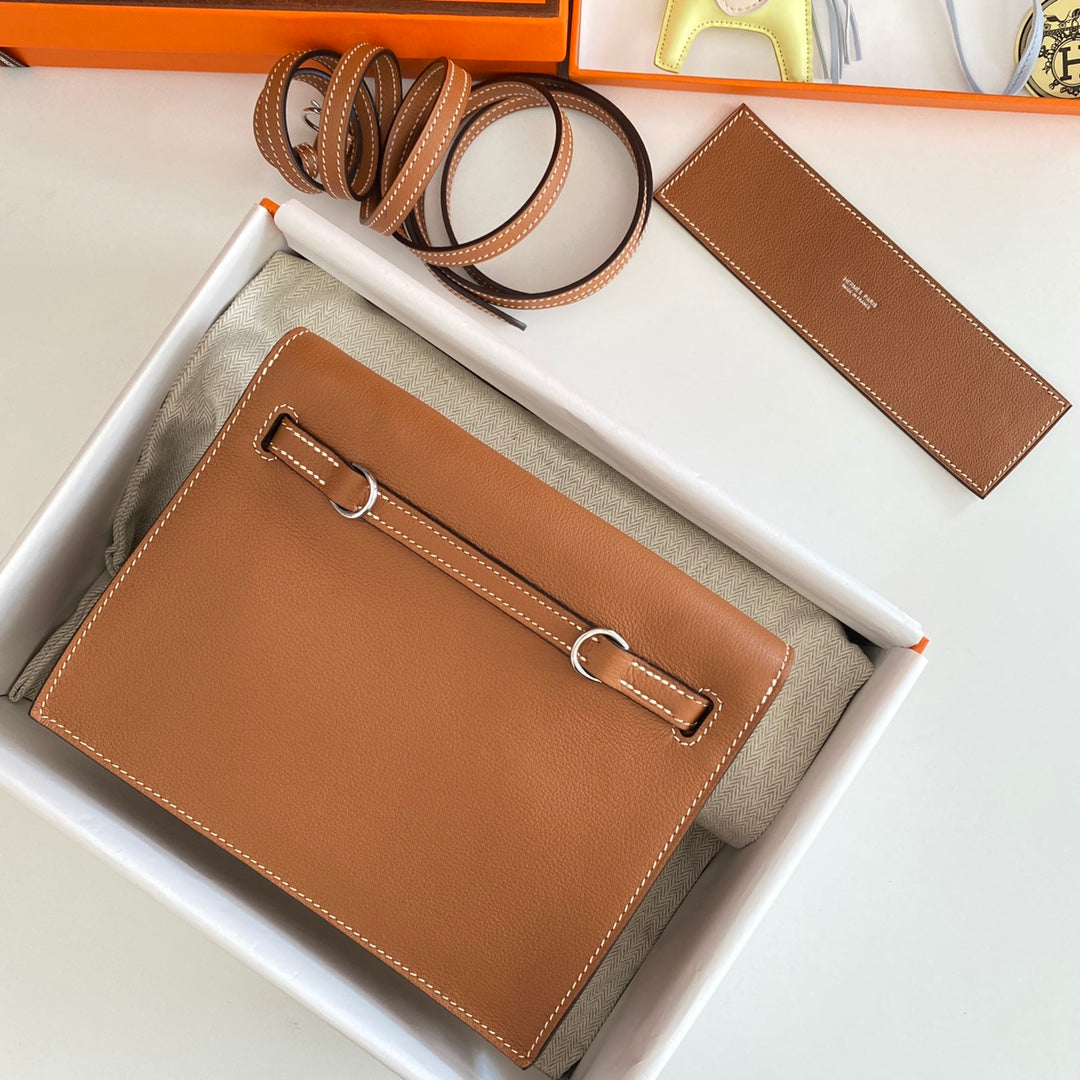 Kelly Danse II 22cm Tan Evercolor Leather Shw