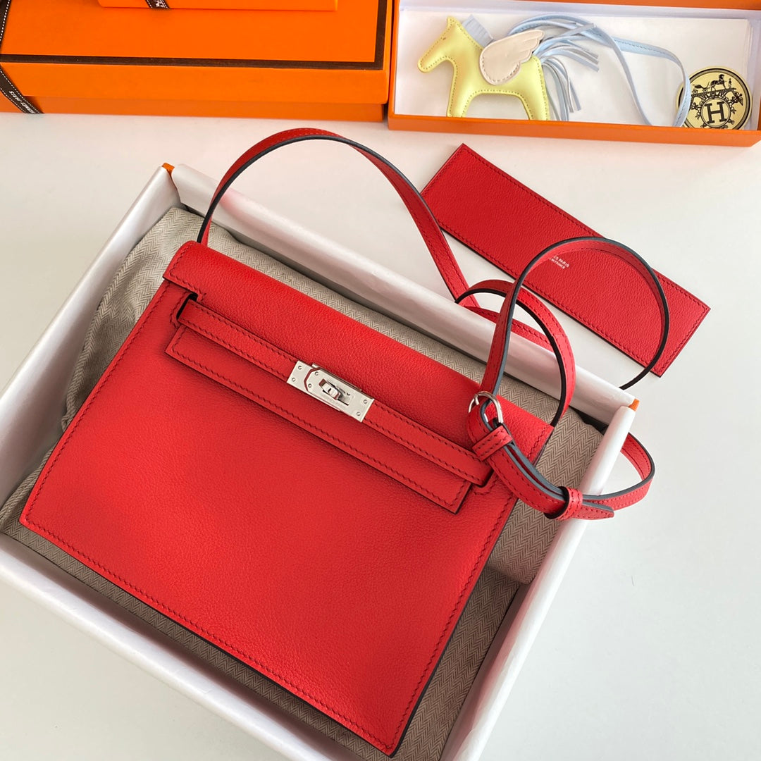 Kelly Danse II 22cm Red Evercolor Leather Shw