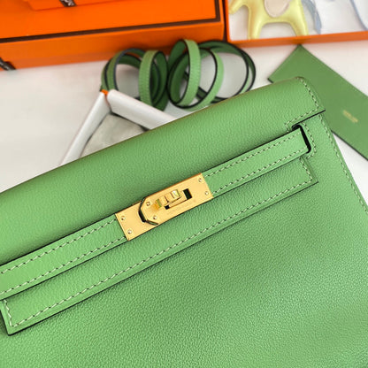 Kelly Danse II 22cm Green Evercolor Leather Ghw