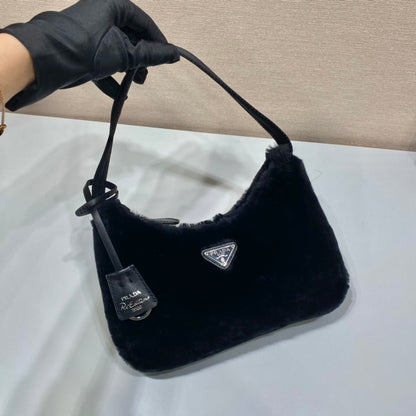 HOBO BAG 23 IN BLACK RABBIT FUR