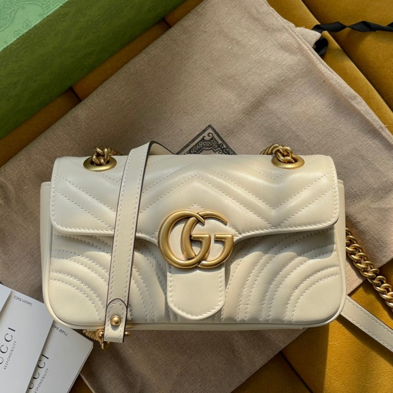 GG MARMONT MATELASS¨¦ SMALL 22 BAG WHITE CALFSKIN