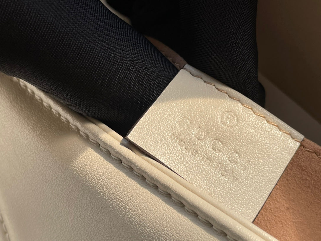 GG MARMONT MATELASS¨¦ SMALL 22 BAG WHITE CALFSKIN