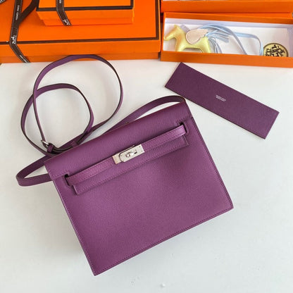 Kelly Danse II 22cm Purple Evercolor Leather Shw