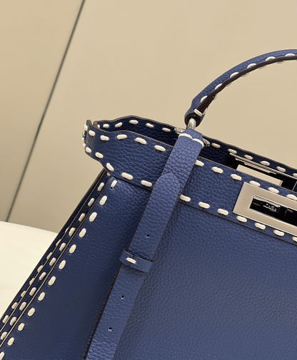 PEEKABOO ISEEU 33 IN NAVY BLUE GRAINED CALFSKIN SILVER HARDWARE