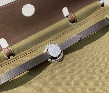 Herbag 31 Toile Olive Canvas Black Cowhide Leather