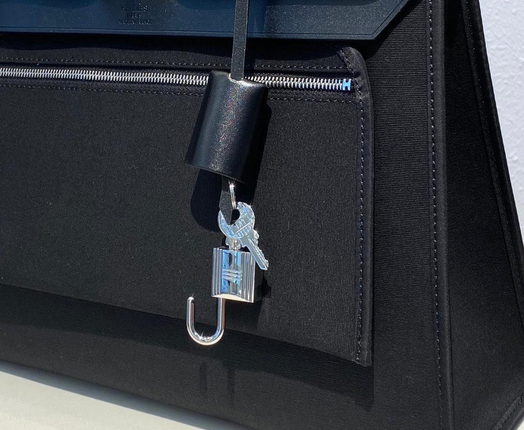 Herbag 31 Toile Black Canvas Black Cowhide Leather