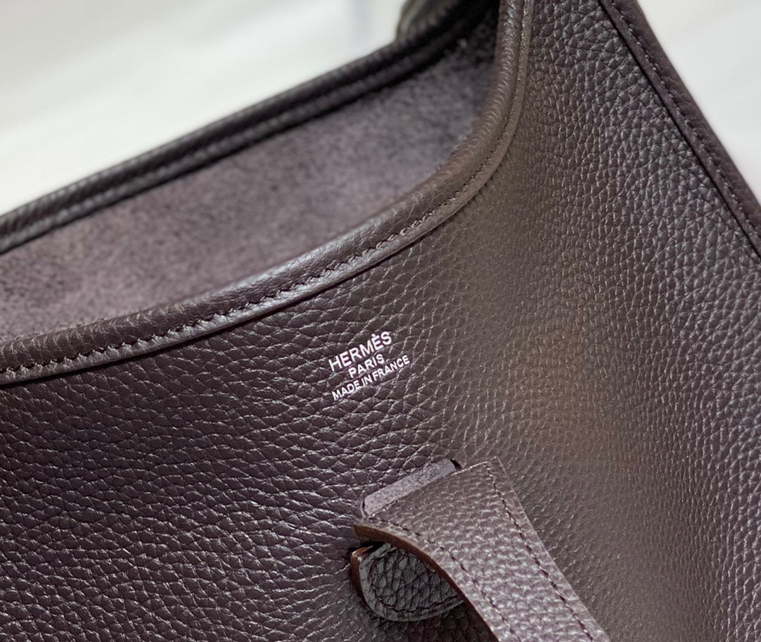 Evelyne 29cm Chocolate Togo Shw