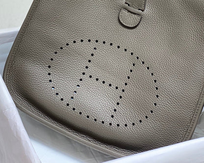 Evelyne 29cm Dark Brown Togo Shw