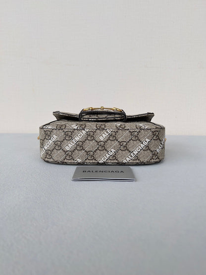 GG MINI 25 PRINTED SADDLE BAG IN EICRU BEIGE CANVAS