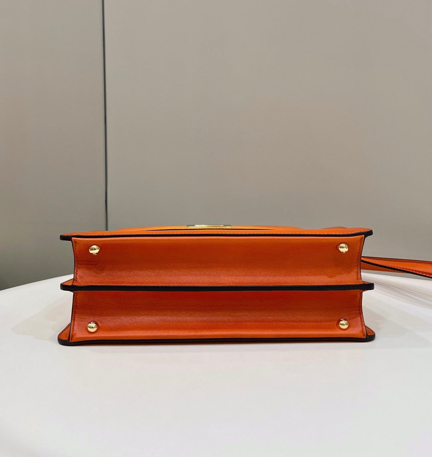 PEEKABOO ISEEU 33 IN ORANGE OMBRE SMOOTH CALFSKIN GOLD HARDWARE