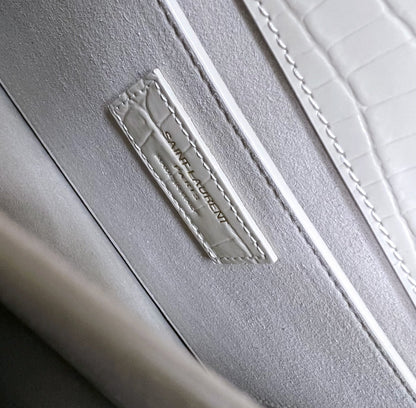 SUNSET MEDIUM 22 IN WHITE CROCODILE PATTERN CALFSKIN GOLD HARDWARE