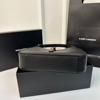 Le 5 a 7 24 Black Lambskin Ghw