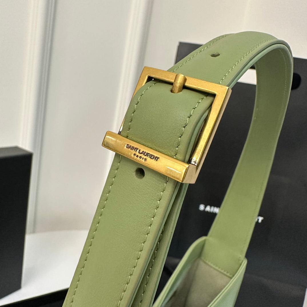 Le 5 a 7 24 Light Green Lambskin Ghw