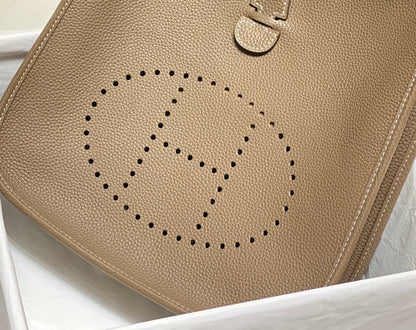 Evelyne 29cm Brown Togo Shw