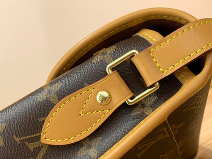 LV Gibeciere 28cm Brown Monogram Canvas 205872