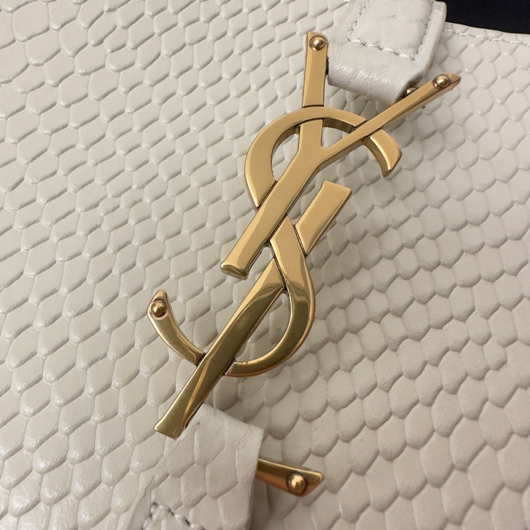 Le 5 a 7 24 Snake White Lambskin Ghw