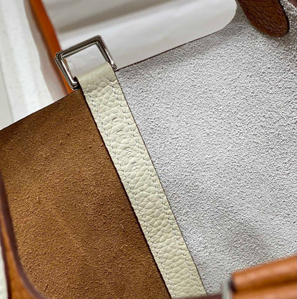 picotin lock 18 gold white togo shw