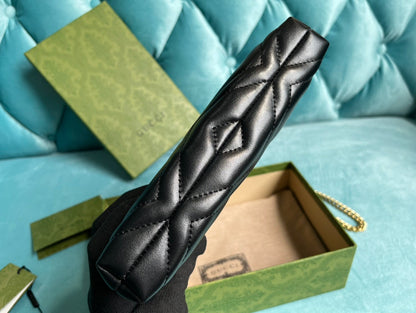 GG MARMONT MINI 22 HANDBAG IN BLACK CALFSKIN