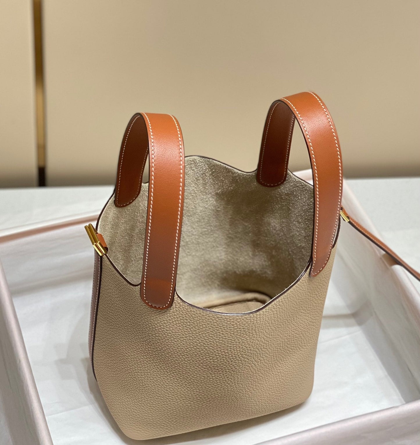 picotin lock 18 beige brown togo ghw