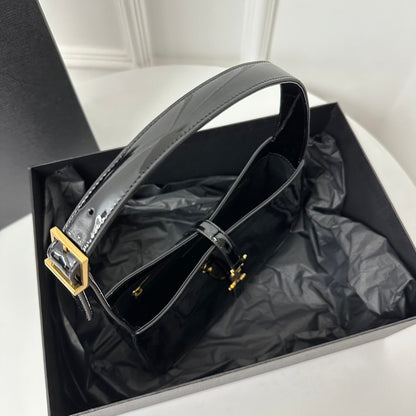Le 5 a 7 24 Black Shiny Lambskin Ghw