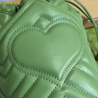 GG MARMONT 17 BUCKET BAG IN LIGHT GREEN CALFSKIN