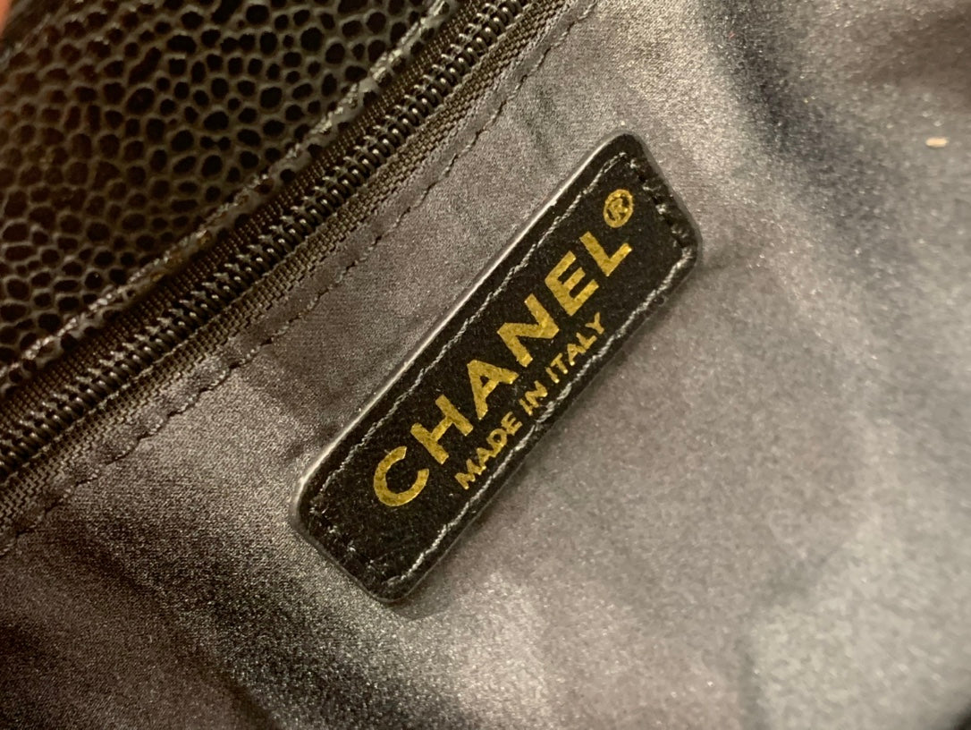 CLASSIC GRAND SHOPPING TOTE BAG 24CM BLACK CAVIAR GOLD HARDWARE