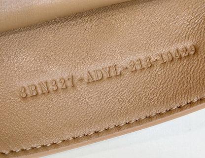 PEEKABOO ISEEU 33 IN CIDER BROWN GRAINED CALFSKIN SILVER HARDWARE