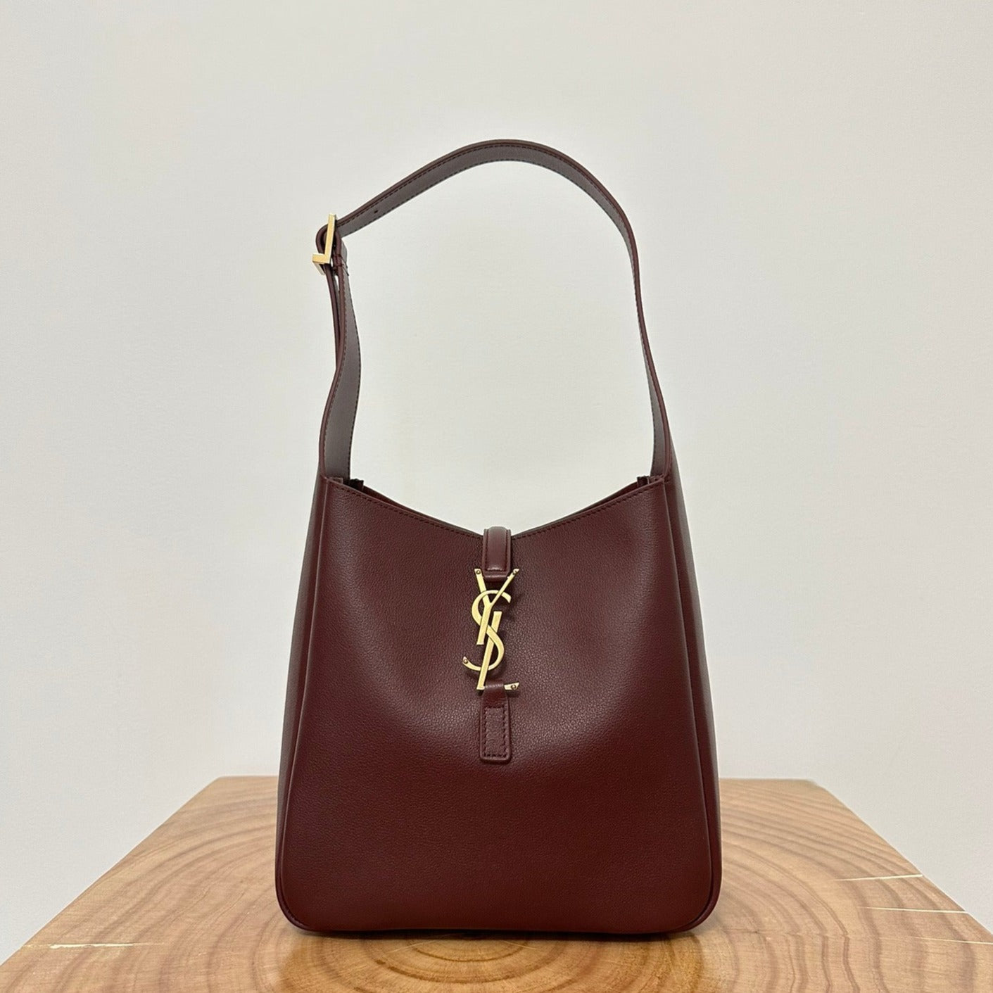 le 5a7 small 23cm burgundy calfskin