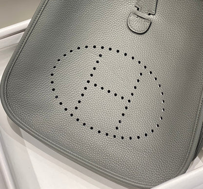 Evelyne 29cm Grey Togo Shw