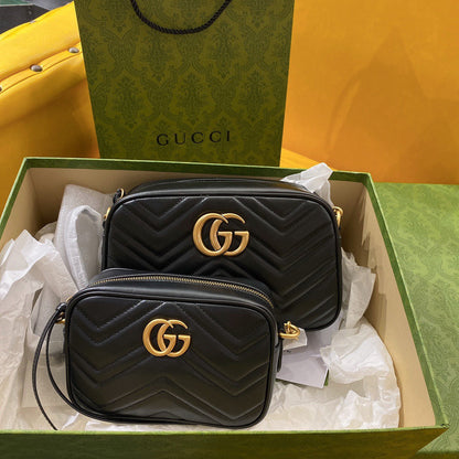 GG MINI 18 MARMONT MATELASS¨¦ BLACK CALFSKIN WITH GOLDEN LOGO