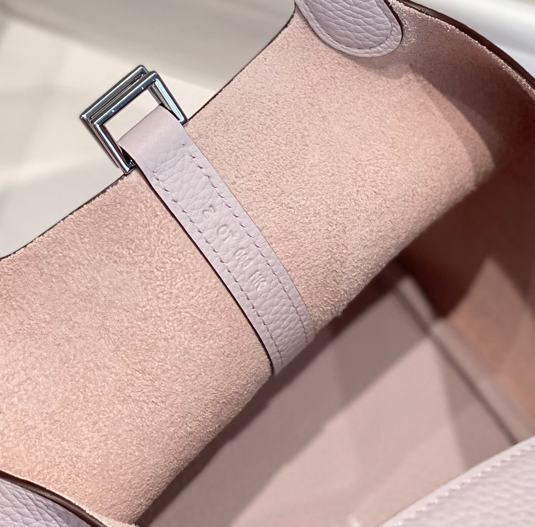 picotin lock 18 soft pink togo shw