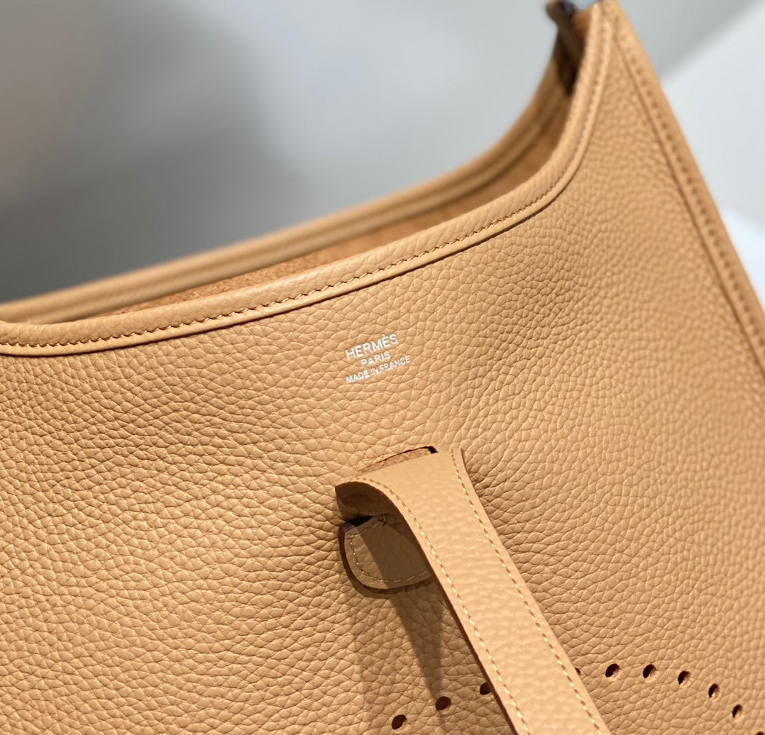 Evelyne 29cm Tabac Camel Togo Silver Hardware